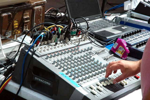 100710_d70_140-medium