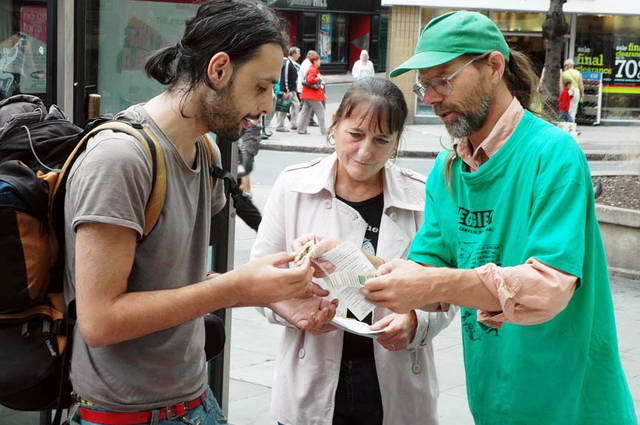 100730_d70_049-medium