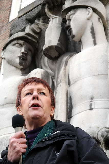 110224_d300s_170-medium