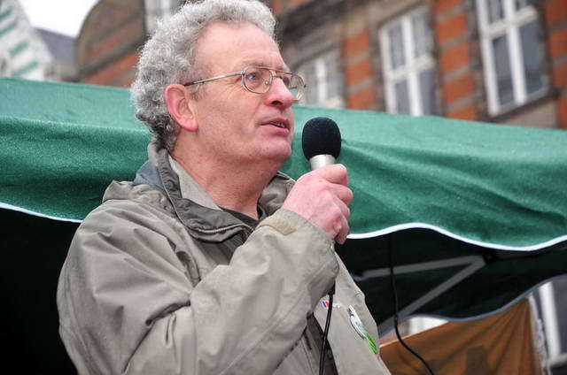 110305_d300s_053-medium