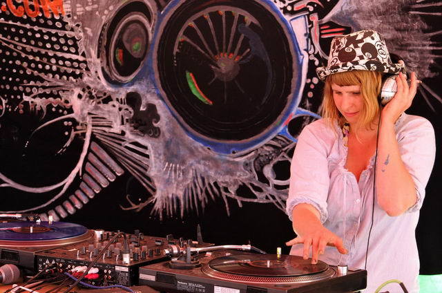 110702_d300s_502-medium