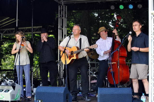 110702_d300s_224-medium