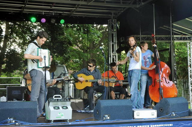 110702_d300s_244-medium