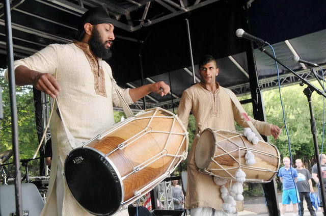 110702_d300s_371-medium