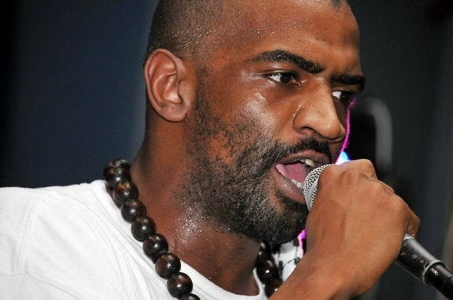 111110_d300s_173-medium