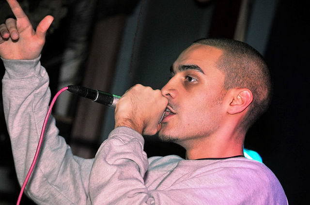 111110_d300s_230-medium