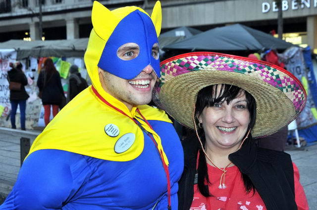 111112_d300s_176-medium