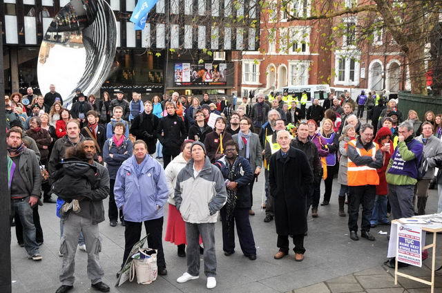 111130_d300s_358-medium