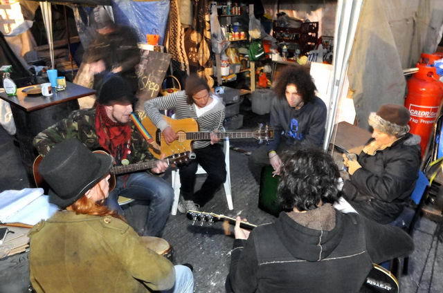 111130_d300s_436-medium