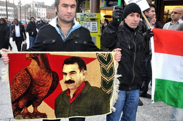 120107_d300s_042-medium