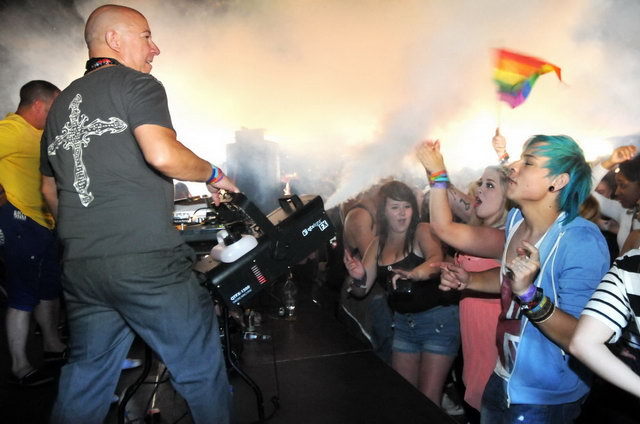 120728_d300s_583-medium