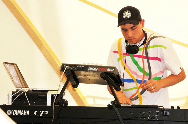 120915_d300s_069-medium