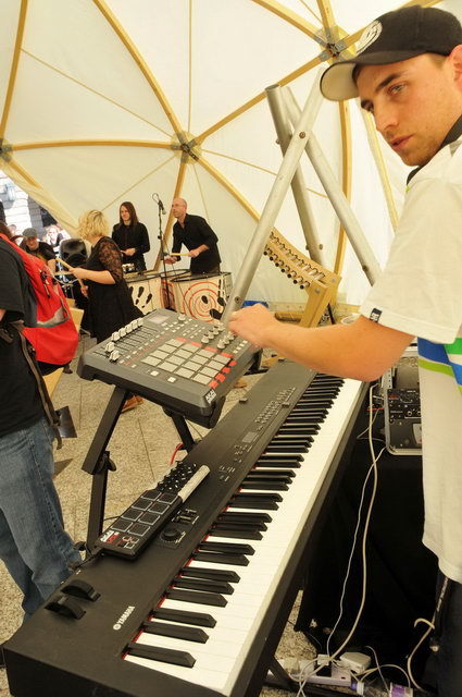 120915_d300s_081-medium