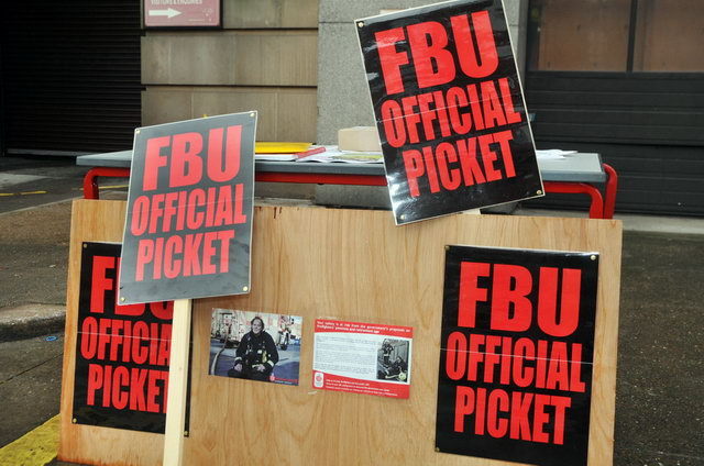 130925_d300s_037-medium