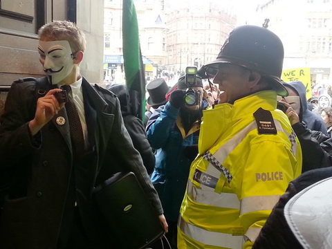 Copy_of_amos_tash_photo